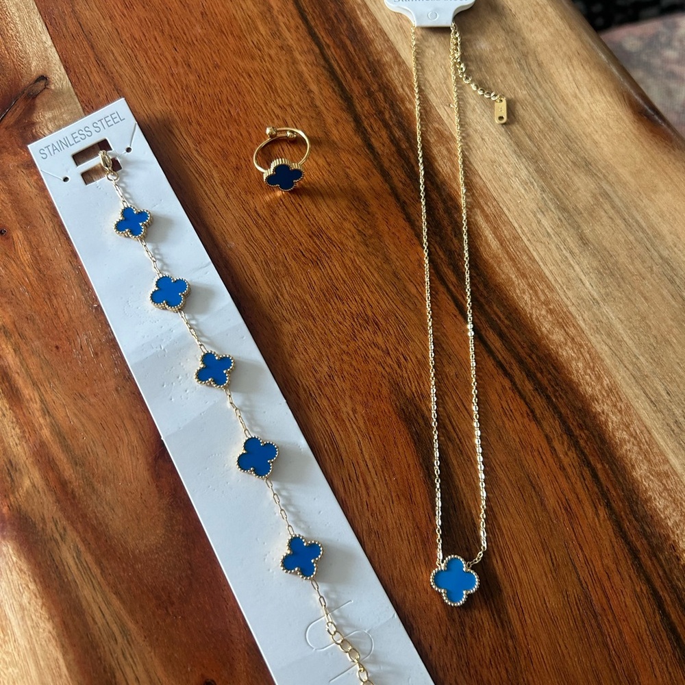 Blue Clover Jewelry Set